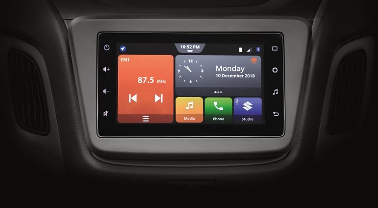Wagonr Smartplay Studio with Smartphone Navigation and 4 Speakers